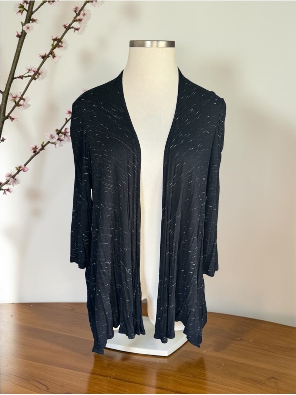 I.N.Studio Black Lightweight Open-Front Cardigan